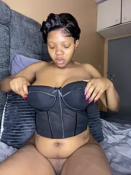 MilfBoobsxx online show from 29, 6, 2026