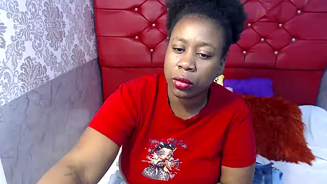 Snapshot of amijacobs chatting on 28, 11, 2025 amijacobs online show from 28, 11, 2025