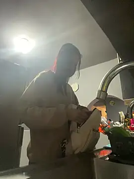 Caroline daring online show from 26, 3, 2026