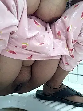 Hot-Pooja25 online show from 12, 4, 2026