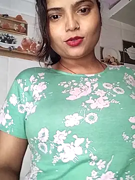 Hot-Pooja25 online show from 28, 4, 2026