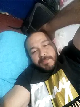 Snapshot of javi-tunene chatting on 1, 10, 2025 javi-tunene online show from 1, 10, 2025