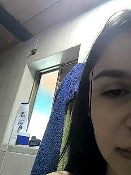 Daniela-rosee online show from 10, 9, 2025