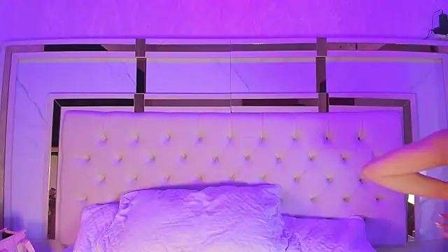 Cameron Hearts online show from 14, 1, 2026