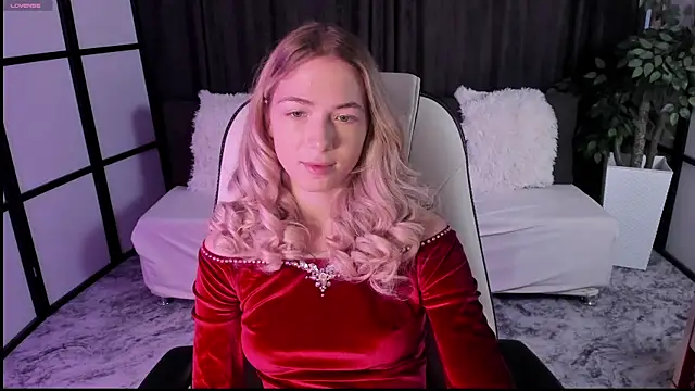 Snapshot of Susan_Mimi chatting on 27, 10, 2025 Susan Mimi online show from 27, 10, 2025