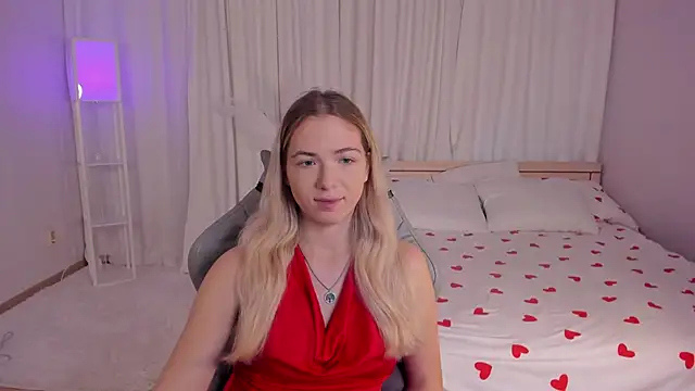 Snapshot of Susan_Mimi chatting on 8, 11, 2025 Susan Mimi online show from 8, 11, 2025