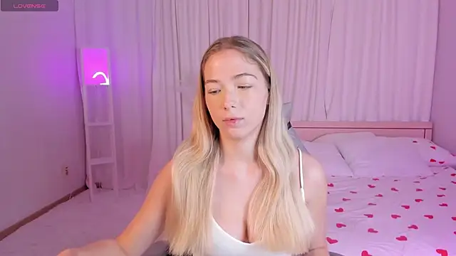 Snapshot of Susan_Mimi chatting on 26, 11, 2025 Susan Mimi online show from 26, 11, 2025