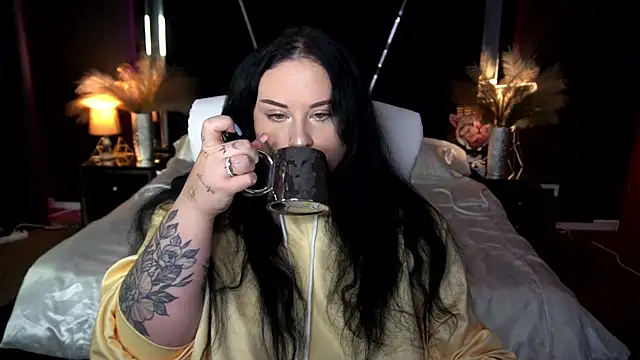 SerahMirabeli online show from 14, 11, 2025