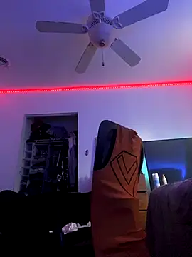 Snapshot of Cartyiii chatting on 12, 10, 2025 Cartyiii online show from 12, 10, 2025