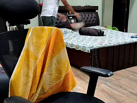 Snapshot of ZoroArcher chatting on 14, 10, 2025 ZoroArcher online show from 14, 10, 2025