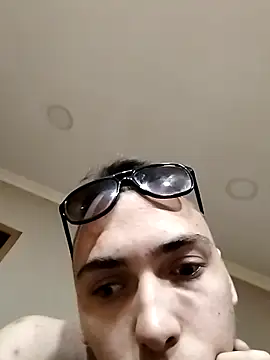 Strawboyy online show from 30, 10, 2025