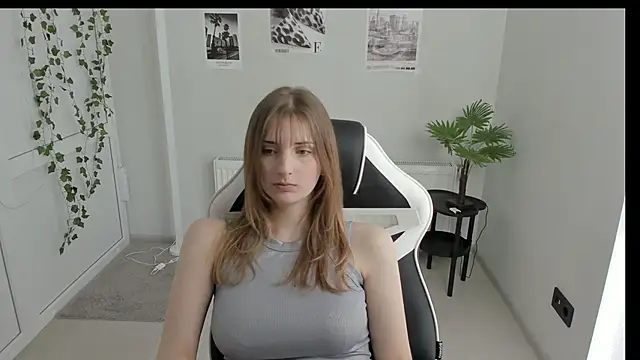 Snapshot of NeyliDream chatting on 18, 5, 2026 NeyliDream online show from 18, 5, 2026