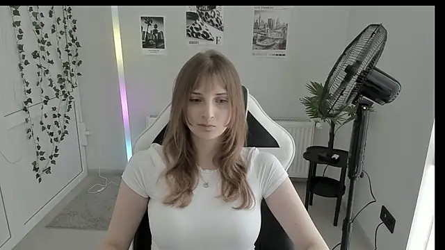 Snapshot of NeyliDream chatting on 6, 6, 2026 NeyliDream online show from 6, 6, 2026