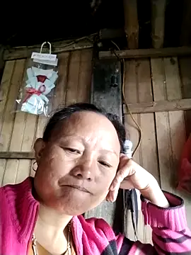 Snapshot of Samdim23 chatting on 7, 11, 2025 Samdim23 online show from 7, 11, 2025