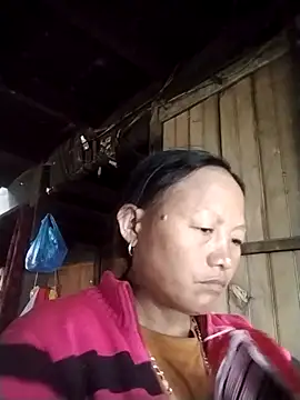 Snapshot of Samdim23 chatting on 12, 11, 2025 Samdim23 online show from 12, 11, 2025