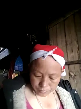 Snapshot of Samdim23 chatting on 14, 11, 2025 Samdim23 online show from 14, 11, 2025