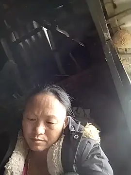 Snapshot of Samdim23 chatting on 17, 11, 2025 Samdim23 online show from 17, 11, 2025