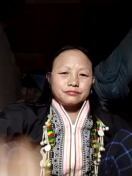 Snapshot of Samdim23 chatting on 5, 12, 2025 Samdim23 online show from 5, 12, 2025