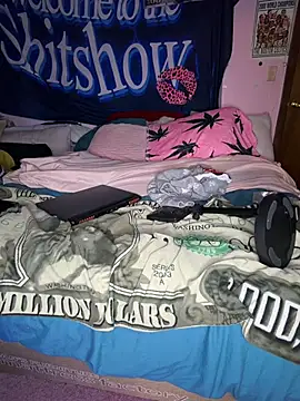 Snapshot of shortywidaphatty chatting on 15, 12, 2025 shortywidaphatty online show from 15, 12, 2025