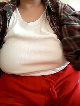 Snapshot of whiteprincesse chatting on 25, 9, 2025 whiteprincesse online show from 25, 9, 2025