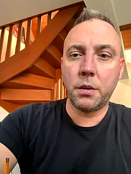Snapshot of Marronglace1 chatting on 15, 12, 2025 Marronglace1 online show from 15, 12, 2025