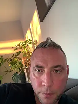 Snapshot of Marronglace1 chatting on 6, 1, 2026 Marronglace1 online show from 6, 1, 2026