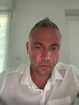Snapshot of Marronglace1 chatting on 5, 5, 2026 Marronglace1 online show from 5, 5, 2026