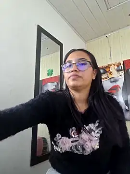 susan mooree online show from 12, 10, 2025