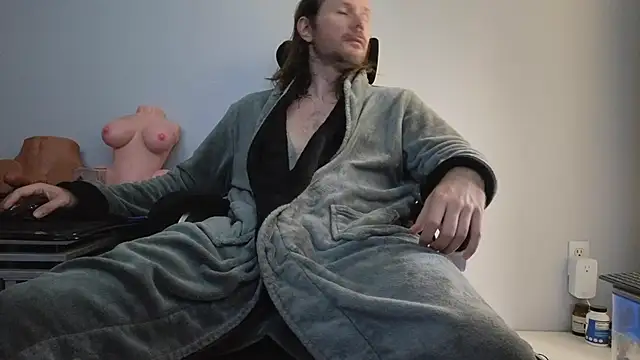 Snapshot of AlbinoAdonis chatting on 3, 10, 2025 AlbinoAdonis online show from 3, 10, 2025