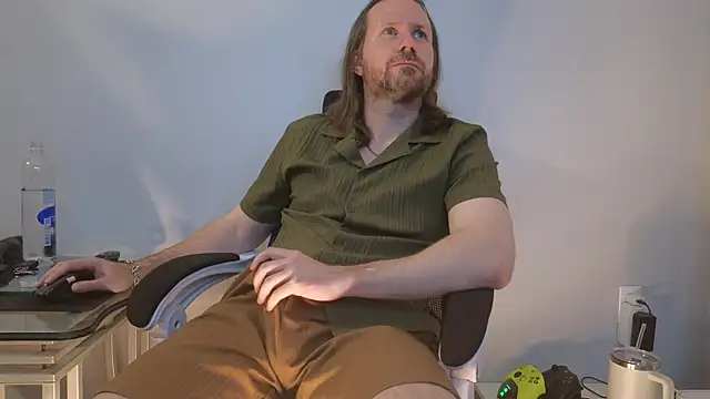 AlbinoAdonis online show from 28, 4, 2026