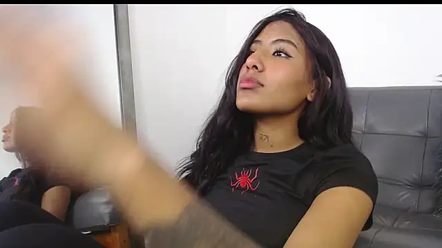 Snapshot of Deysha_Garcias chatting on 15, 10, 2025 Deysha Garcias online show from 15, 10, 2025