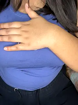 Snapshot of treasure_black chatting on 8, 10, 2025 treasure black online show from 8, 10, 2025