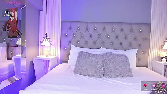 Snapshot of LunaBloomn chatting on 3, 12, 2025 LunaBloomn online show from 3, 12, 2025