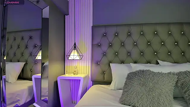 Snapshot of LunaBloomn chatting on 13, 1, 2026 LunaBloomn online show from 13, 1, 2026