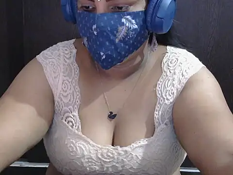 Snapshot of Nisha-telugu chatting on 6, 11, 2025 Nisha-telugu online show from 6, 11, 2025