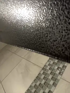 Snapshot of AllesandraLove chatting on 22, 11, 2025 AllesandraLove online show from 22, 11, 2025