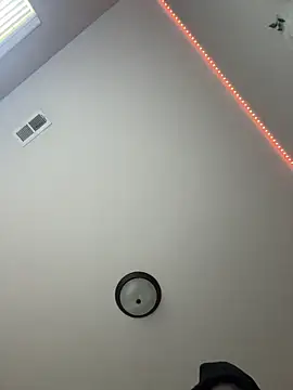 Snapshot of AllesandraLove chatting on 23, 11, 2025 AllesandraLove online show from 23, 11, 2025