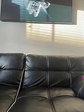 Snapshot of AllesandraLove chatting on 7, 2, 2026 AllesandraLove online show from 7, 2, 2026