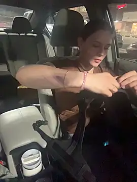 Snapshot of AllesandraLove chatting on 22, 3, 2026 AllesandraLove online show from 22, 3, 2026