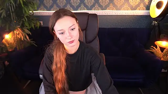 Snapshot of FoxyMayy chatting on 22, 10, 2025 FoxyMayy online show from 22, 10, 2025