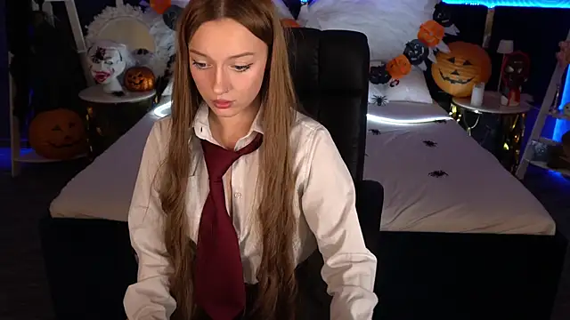 Snapshot of FoxyMayy chatting on 1, 11, 2025 FoxyMayy online show from 1, 11, 2025