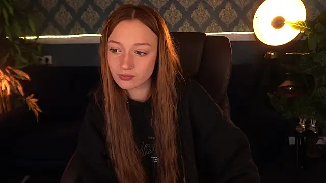 Snapshot of FoxyMayy chatting on 15, 11, 2025 FoxyMayy online show from 15, 11, 2025