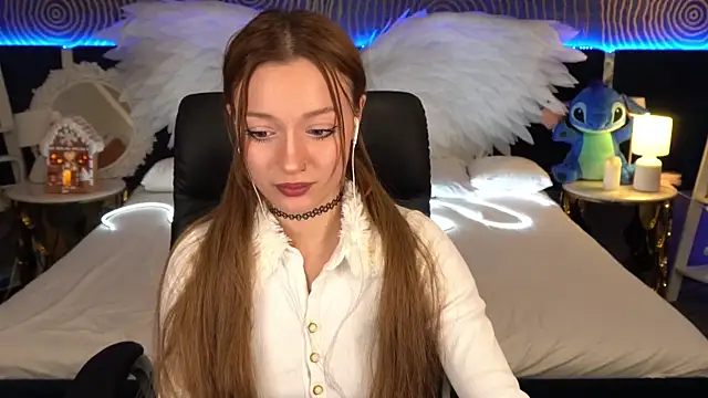 Snapshot of FoxyMayy chatting on 29, 11, 2025 FoxyMayy online show from 29, 11, 2025