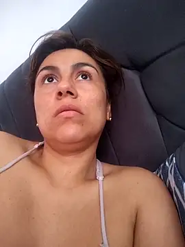vanessa-titisM online show from 10, 5, 2026