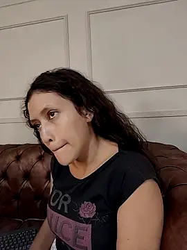Snapshot of ArielBlossom___ chatting on 15, 10, 2025 ArielBlossom online show from 15, 10, 2025