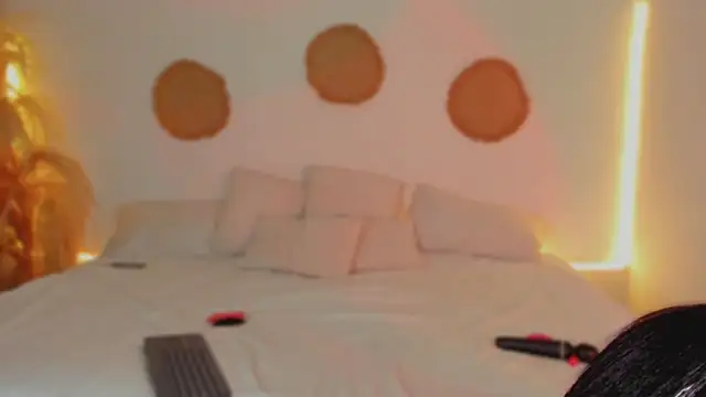 Snapshot of AliisonWells chatting on 24, 11, 2025 AliisonWells online show from 24, 11, 2025