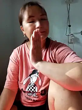 Snapshot of Tamara-a chatting on 9, 10, 2025 Tamara-a online show from 9, 10, 2025