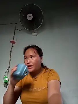 Snapshot of Tamara-a chatting on 17, 10, 2025 Tamara-a online show from 17, 10, 2025