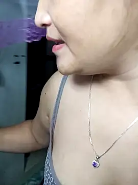 Snapshot of Tamara-a chatting on 9, 11, 2025 Tamara-a online show from 9, 11, 2025