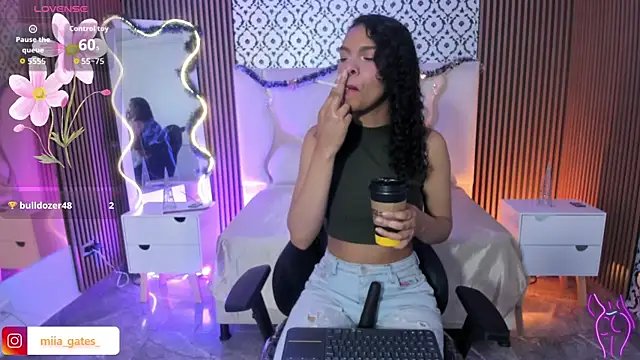 Miagates tay online show from 2, 12, 2025